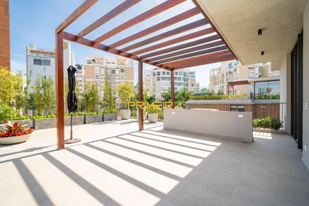 4_photo/94dce42941.ceff8192393c33de-ATLAS-994c151c-e8bb-4da1-968e-b27cea42e40f.jpg de apartamento à venda com 3 quartos, 367m² em Cabral, Curitiba