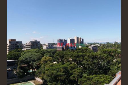 4_photo/94dce429a3.384b366596578beb-ATLAS-510c242b-025e-45fa-bce8-0acdb0e7e2c6.jpg de apartamento à venda com 3 quartos, 273m² em Cabral, Curitiba