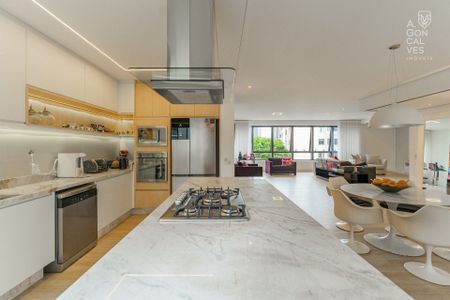 39_photo/94dce429a3.d24ade8ea730e7fc-ATLAS-6c822ef3-9e20-4536-bb16-e3c81ed21d51.jpg de apartamento à venda com 3 quartos, 223m² em Cabral, Curitiba