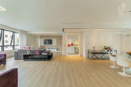 49_photo/94dce429a3.d24ade8ea730e7fc-ATLAS-a8e66d4d-465f-4ca2-86c2-a224c8ed0125.jpg de apartamento à venda com 3 quartos, 223m² em Cabral, Curitiba