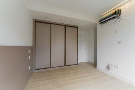 18_photo/94dce429a3.d24ade8ea730e7fc-ATLAS-ac0e8da3-d7f8-447e-b694-0481c6acd898.jpg de apartamento à venda com 3 quartos, 223m² em Cabral, Curitiba