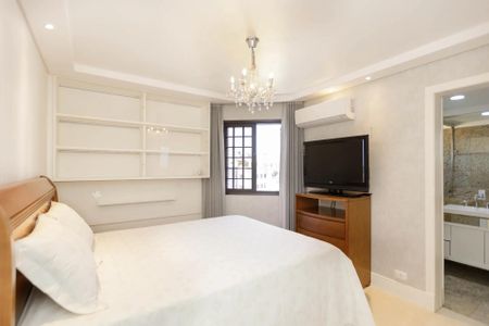 23_photo/94dce429a7.e6f02a1e96aef2b1-ATLAS-8ce94b9e-b835-479d-b371-8f3172127dae.jpg de apartamento à venda com 4 quartos, 240m² em Cabral, Curitiba