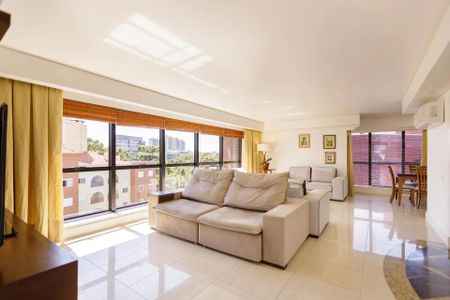 3_photo/94dce429a7.e6f02a1e96aef2b1-ATLAS-a4df604d-e981-4259-8ece-30fa078828a1.jpg de apartamento à venda com 4 quartos, 240m² em Cabral, Curitiba