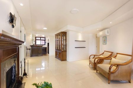 11_photo/94dce429a7.e6f02a1e96aef2b1-ATLAS-dba8eaf5-73b1-46b3-aae3-1b677289f10f.jpg de apartamento à venda com 4 quartos, 240m² em Cabral, Curitiba