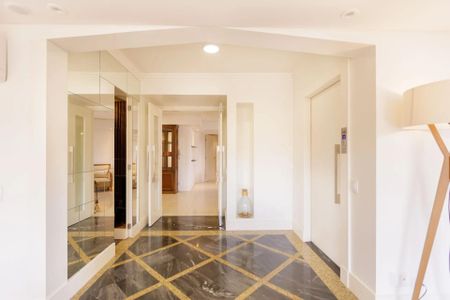 7_photo/94dce429a7.e6f02a1e96aef2b1-ATLAS-e55ed358-bee8-46ba-aca1-07414f4436b9.jpg de apartamento à venda com 4 quartos, 240m² em Cabral, Curitiba