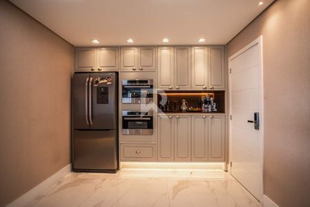 12_photo/94dce429c9.20b1407c08fdccdc-ATLAS-cbe5c738-0b09-4f76-bd89-08ebf3ef1084.jpg de apartamento para alugar com 4 quartos, 267m² em Cabral, Curitiba