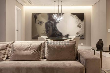 45_photo/94dce429c9.4f92f2d4bfa74081-ATLAS-bfa7181b-e9f6-468b-8d8f-b02bc59af79e.jpg de apartamento para alugar com 4 quartos, 266m² em Cabral, Curitiba