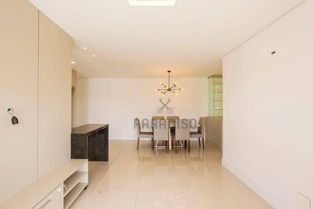 7_photo/94dce429c9.7a9b13349633cdce-ATLAS-6638d415-b0ac-45e4-ba9e-705fc830f04a.jpg de apartamento à venda com 3 quartos, 90m² em Cabral, Curitiba