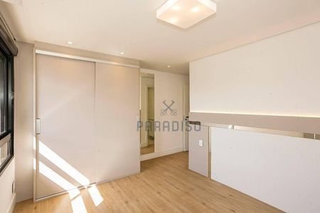 33_photo/94dce429c9.7a9b13349633cdce-ATLAS-9d174178-3b4d-40ec-9f67-cd8459020aa7.jpg de apartamento à venda com 3 quartos, 90m² em Cabral, Curitiba