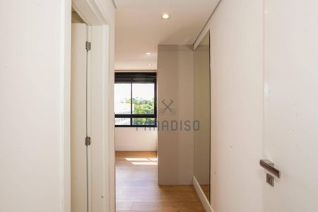 35_photo/94dce429c9.7a9b13349633cdce-ATLAS-c7ee1eb7-5222-4d24-b643-c57200af4ffb.jpg de apartamento à venda com 3 quartos, 90m² em Cabral, Curitiba