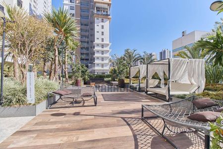 47_photo/94dce429c9.90b2d30905d80779-ATLAS-6e7e488b-7329-4ebe-ba71-ec84784af22d.jpg de apartamento à venda com 2 quartos, 72m² em Cabral, Curitiba