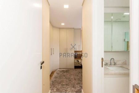 29_photo/94dce429c9.90b2d30905d80779-ATLAS-afc0f66f-362f-4dab-8343-e81d2b7dc52d.jpg de apartamento à venda com 2 quartos, 72m² em Cabral, Curitiba