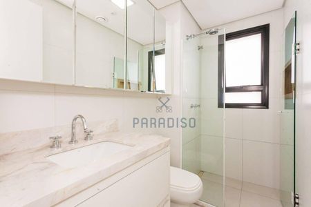 37_photo/94dce429c9.90b2d30905d80779-ATLAS-e92c4de5-b567-4214-a0fc-4e845bc98c0b.jpg de apartamento à venda com 2 quartos, 72m² em Cabral, Curitiba