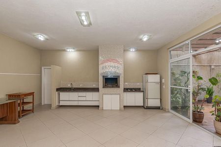 47_photo/94dce429f7.6a314c56d3e4f9ad-ATLAS-1733dc66-743b-42e8-99af-6db3d4855537.jpg de casa à venda com 6 quartos, 400m² em Cabral, Curitiba