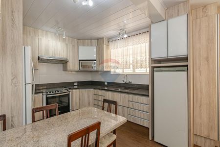 43_photo/94dce429f7.6a314c56d3e4f9ad-ATLAS-2a49a77c-3c97-4b15-8518-7882022663f0.jpg de casa à venda com 6 quartos, 400m² em Cabral, Curitiba