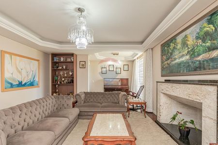 9_photo/94dce429f7.6a314c56d3e4f9ad-ATLAS-31225d62-e4d3-4ae4-a084-d8e5f1de79d0.jpg de casa à venda com 6 quartos, 400m² em Cabral, Curitiba