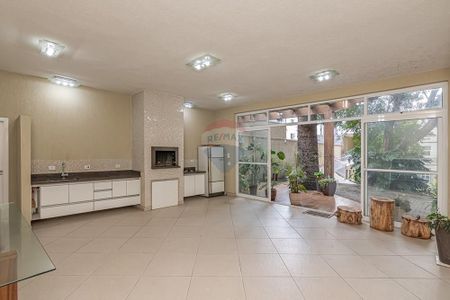 48_photo/94dce429f7.6a314c56d3e4f9ad-ATLAS-32dfec67-1dde-4512-9013-b2b19f9333f6.jpg de casa à venda com 6 quartos, 400m² em Cabral, Curitiba