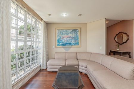 21_photo/94dce429f7.6a314c56d3e4f9ad-ATLAS-5f45bc69-db3f-4e7c-baf0-9e812bc5d418.jpg de casa à venda com 6 quartos, 400m² em Cabral, Curitiba