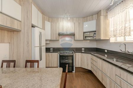 44_photo/94dce429f7.6a314c56d3e4f9ad-ATLAS-8fceb22e-a88b-41aa-bbcd-5eb8151d5db5.jpg de casa à venda com 6 quartos, 400m² em Cabral, Curitiba