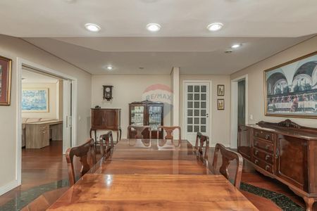 25_photo/94dce429f7.6a314c56d3e4f9ad-ATLAS-b437f814-7e72-415e-bf66-ba1fd28e173d.jpg de casa à venda com 6 quartos, 400m² em Cabral, Curitiba