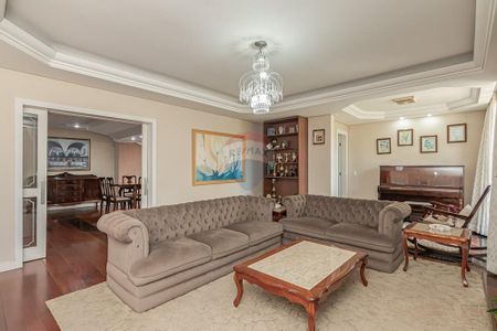 11_photo/94dce429f7.6a314c56d3e4f9ad-ATLAS-bae61545-96c5-4ea9-9be9-29b82e5cb4ac.jpg de casa à venda com 6 quartos, 400m² em Cabral, Curitiba