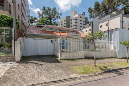 4_photo/94dce429f7.6a314c56d3e4f9ad-ATLAS-bfed0ee2-d770-4cb6-b1ed-5f14e4161b54.jpg de casa à venda com 6 quartos, 400m² em Cabral, Curitiba