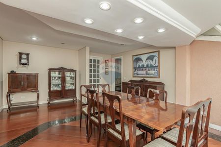 26_photo/94dce429f7.6a314c56d3e4f9ad-ATLAS-e82e333d-1ba2-4dcd-895d-0c82879163d1.jpg de casa à venda com 6 quartos, 400m² em Cabral, Curitiba