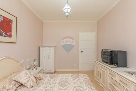 38_photo/94dce429f7.6a314c56d3e4f9ad-ATLAS-f218605a-7c0d-449f-b3cc-b77a8e5d3bbd.jpg de casa à venda com 6 quartos, 400m² em Cabral, Curitiba