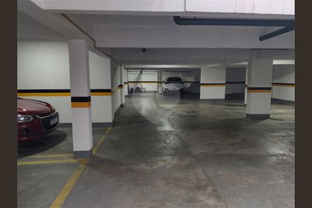 4_photo/94dce42a0b.5cacb5cd1a05b02e-ATLAS-1606cee0-0476-4a52-84ba-bdf82e42c20e.jpg de apartamento à venda com 3 quartos, 77m² em Cabral, Curitiba