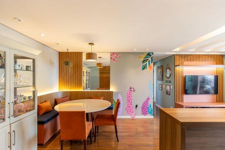 12_photo/94dce42a0d.bf34b5e831c1ae36-ATLAS-352c4e7b-a15a-478e-8860-1f4d0bfcf5b4.jpg de apartamento à venda com 3 quartos, 76m² em Cabral, Curitiba