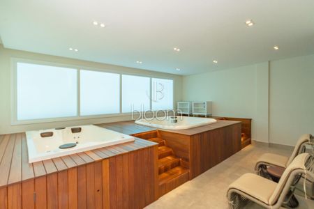 2_photo/94dce42a17.3689f95717c0d58d-ATLAS-4d53d09e-4c2d-4eae-8afb-72355b98e1a9.jpg de apartamento à venda com 3 quartos, 286m² em Cabral, Curitiba