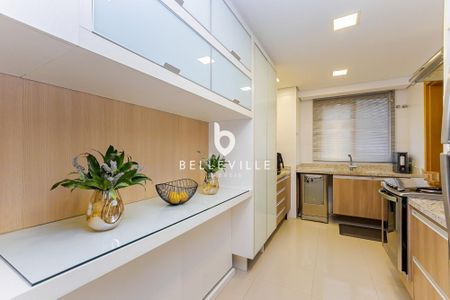 4_photo/94dce42a21.5c9a8ae9a6164ffc-ATLAS-a60a998e-15b8-4de4-afaa-d6b45d70f59e.jpg de apartamento à venda com 3 quartos, 110m² em Cabral, Curitiba