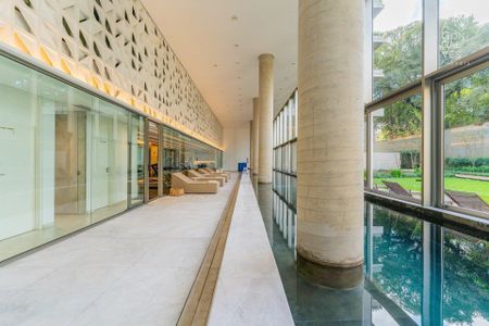 44_photo/94dce42a2d.95fe2e41e7815a0c-ATLAS-7ae5d625-8a32-4dbe-b9a3-6cce00a40b8b.jpg de apartamento à venda com 4 quartos, 459m² em Cabral, Curitiba