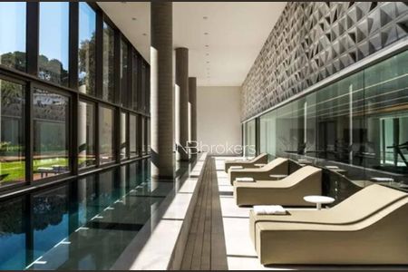 4_photo/94dce42a2f.5b5130c7c3c4abf5-ATLAS-3ac85fdc-8405-4db4-a7b7-1aa1b2df00e7.jpg de apartamento à venda com 4 quartos, 488m² em Cabral, Curitiba