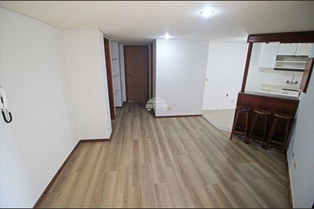 11_photo/94dce42a75.1c6cc54bd65e10e8-ATLAS-80e863cb-f9ed-45b0-92a8-e0a13e856701.jpg de apartamento para alugar com 2 quartos, 80m² em Cabral, Curitiba