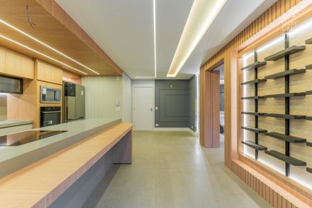 2_photo/94dce42a77.fb83443415d5de87-ATLAS-13a47fbf-0fad-4577-abf1-b08ea0dc5af5.jpg de apartamento à venda com 2 quartos, 81m² em Cabral, Curitiba