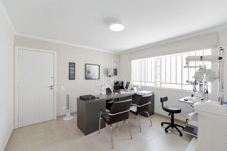 11_photo/94dce42b37.82be18ad98973cde-ATLAS-4f2dda4e-8bcc-46af-a915-4c9ea04ef477.jpg de casa à venda com 1 quarto, 181m² em Cabral, Curitiba