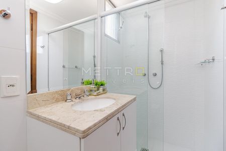 27_photo/94dce42b47.3b10a8dde4e0e880-ATLAS-1611b7c4-f412-4ff1-b5e3-4e15dd0eb7bd.jpg de apartamento à venda com 2 quartos, 86m² em Bacacheri, Curitiba