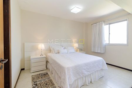 18_photo/94dce42b47.3b10a8dde4e0e880-ATLAS-6993a5f6-a899-48f1-b329-a52bafb9ddef.jpg de apartamento à venda com 2 quartos, 86m² em Bacacheri, Curitiba