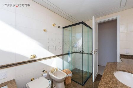 10_photo/94dce42b4f.7f39b979bf23350e-ATLAS-2b246ab3-c452-4b95-b2b9-4d3e0773539b.jpg de apartamento à venda com 3 quartos, 143m² em Cabral, Curitiba