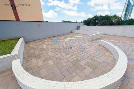 12_photo/94dce42b4f.f9df7b0999d094d4-ATLAS-44f036d2-eaea-4d63-8e27-800eaeb6b54e.jpg de apartamento à venda com 2 quartos, 142m² em Cabral, Curitiba