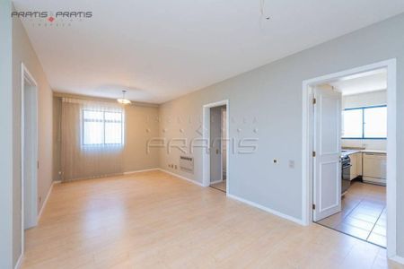 6_photo/94dce42b4f.f9df7b0999d094d4-ATLAS-722fc88c-d7d2-4087-be17-a61503a7cf4e.jpg de apartamento à venda com 2 quartos, 142m² em Cabral, Curitiba