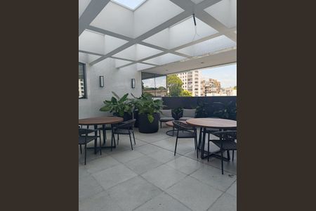 3_photo/94dce42bc9.23351eba74f1df34-ATLAS-8ed4e7a2-aafe-42dd-a702-5740c4a83d14.jpg de apartamento à venda com 3 quartos, 107m² em Cabral, Curitiba