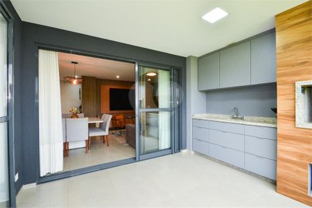 2_photo/94dce42bcb.f87c5f63b588f4d4-ATLAS-307d8708-df89-4698-ae8c-2bbf2023327e.jpg de apartamento à venda com 3 quartos, 109m² em Cabral, Curitiba