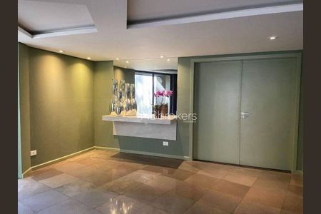 6_photo/94dce42bd3.aad613b5b4a3d2ff-ATLAS-769fa8b8-2cae-4e75-8284-08f383f5ed43.jpg de apartamento à venda com 5 quartos, 428m² em Cabral, Curitiba