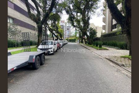 9_photo/94dce42bd3.aad613b5b4a3d2ff-ATLAS-abe8eca9-4175-4617-8bd2-dffd1e95ccf4.jpg de apartamento à venda com 5 quartos, 428m² em Cabral, Curitiba