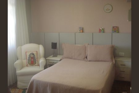 10_photo/94dce42e4d.e7390cb4c8920e14-ATLAS-057162da-05ea-45c2-981f-2ce0007a17f0.jpg de casa à venda com 3 quartos, 206m² em Cabral, Curitiba