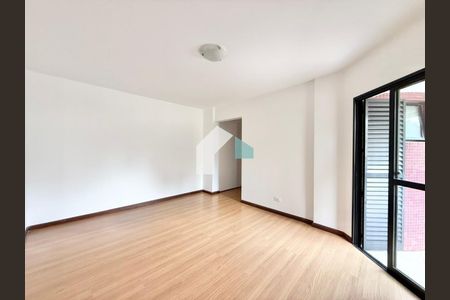 23_photo/94dce42e8b.72c99cad9401b729-ATLAS-e8d227bc-290d-41e2-92ef-bee7a9d5cb2e.jpg de apartamento à venda com 3 quartos, 140m² em Cabral, Curitiba