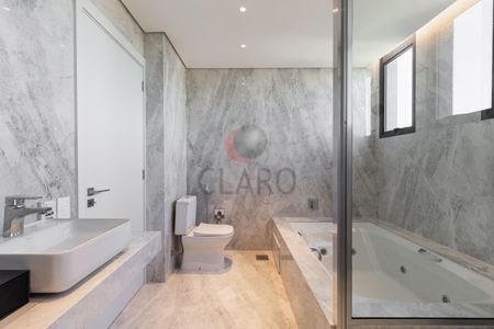 6_photo/94dce42eff.ce6b5a798dc44664-ATLAS-228699dc-06e5-4817-9caa-eedd2a5d2b61.jpg de apartamento à venda com 3 quartos, 223m² em Cabral, Curitiba