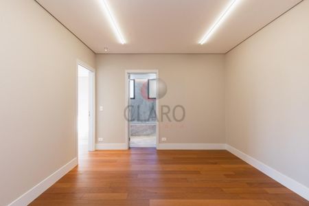 7_photo/94dce42eff.ce6b5a798dc44664-ATLAS-27c8c60b-5803-42e5-a60e-4830e0226649.jpg de apartamento à venda com 3 quartos, 223m² em Cabral, Curitiba